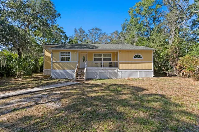$2,400 | 1343 Highland Avenue Northwest, Tarpon Springs, FL 34689