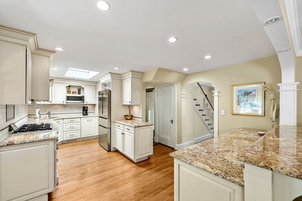 785 Brook Road Milton, MA 02186 - Photo 10 of 33 Gallery Image 10