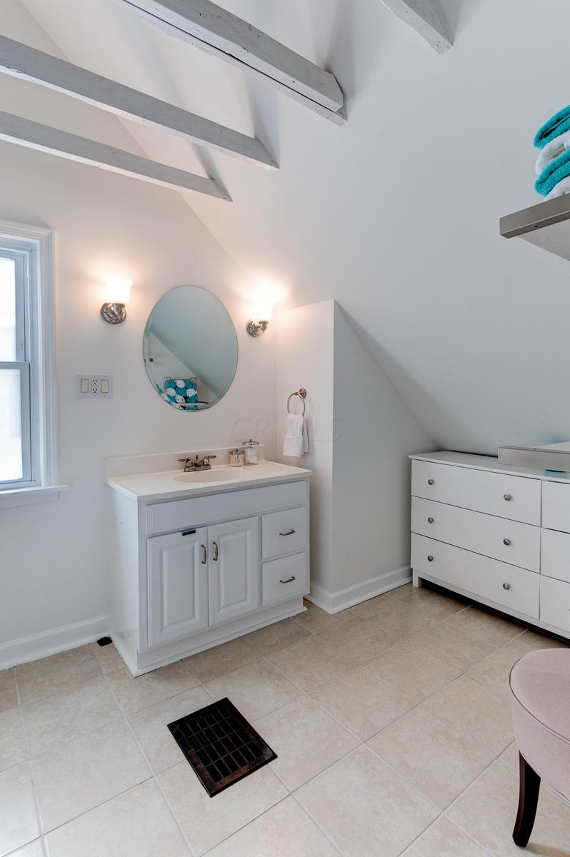 563 Arden Road Columbus, OH 43214 - Photo 18 of 26 Gallery Image 18