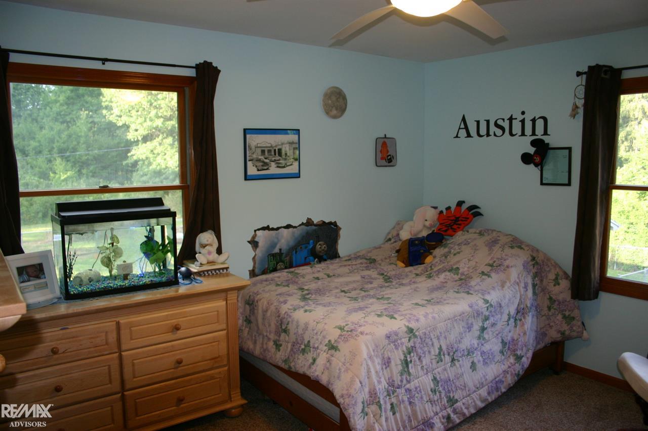 6348 High Algonac, MI 48001 - Photo 25 of 47 31390377-24.JPG