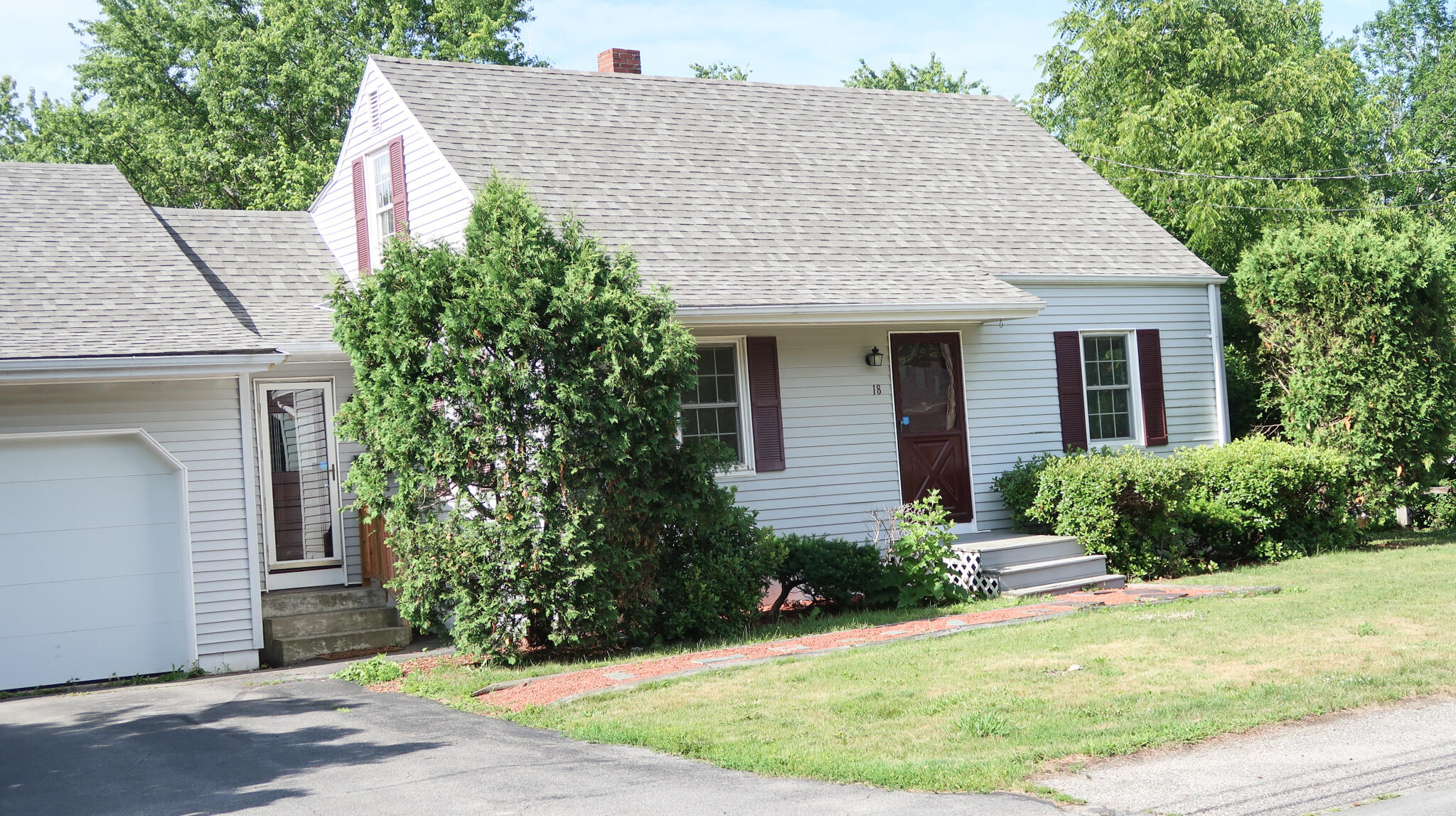 18 Mayflower Road Augusta, ME 04330 - Photo 3 of 50 IMG_1262