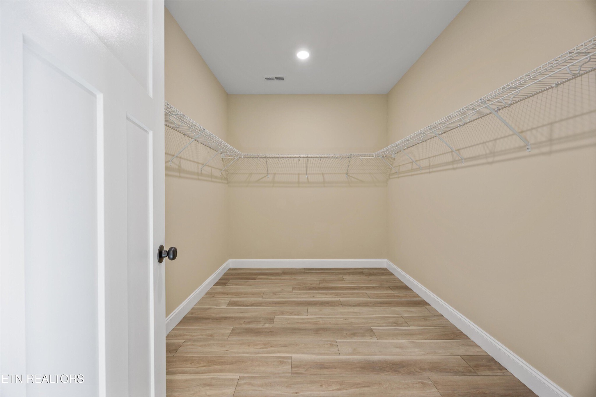 210 Daniel Morris Point Clinton, TN 37716 - Photo 29 of 45 a view of a room with wooden floor