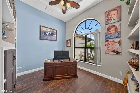 $1,200,000 | 1725 Southwest 52nd Terrace, Cape Coral, FL 33914