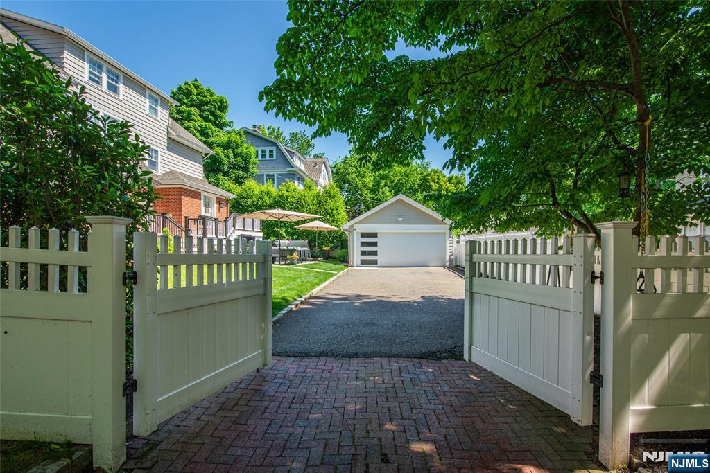 331 Grove Street Montclair, NJ 07042 - Photo 42 of 50 Gallery Image 42