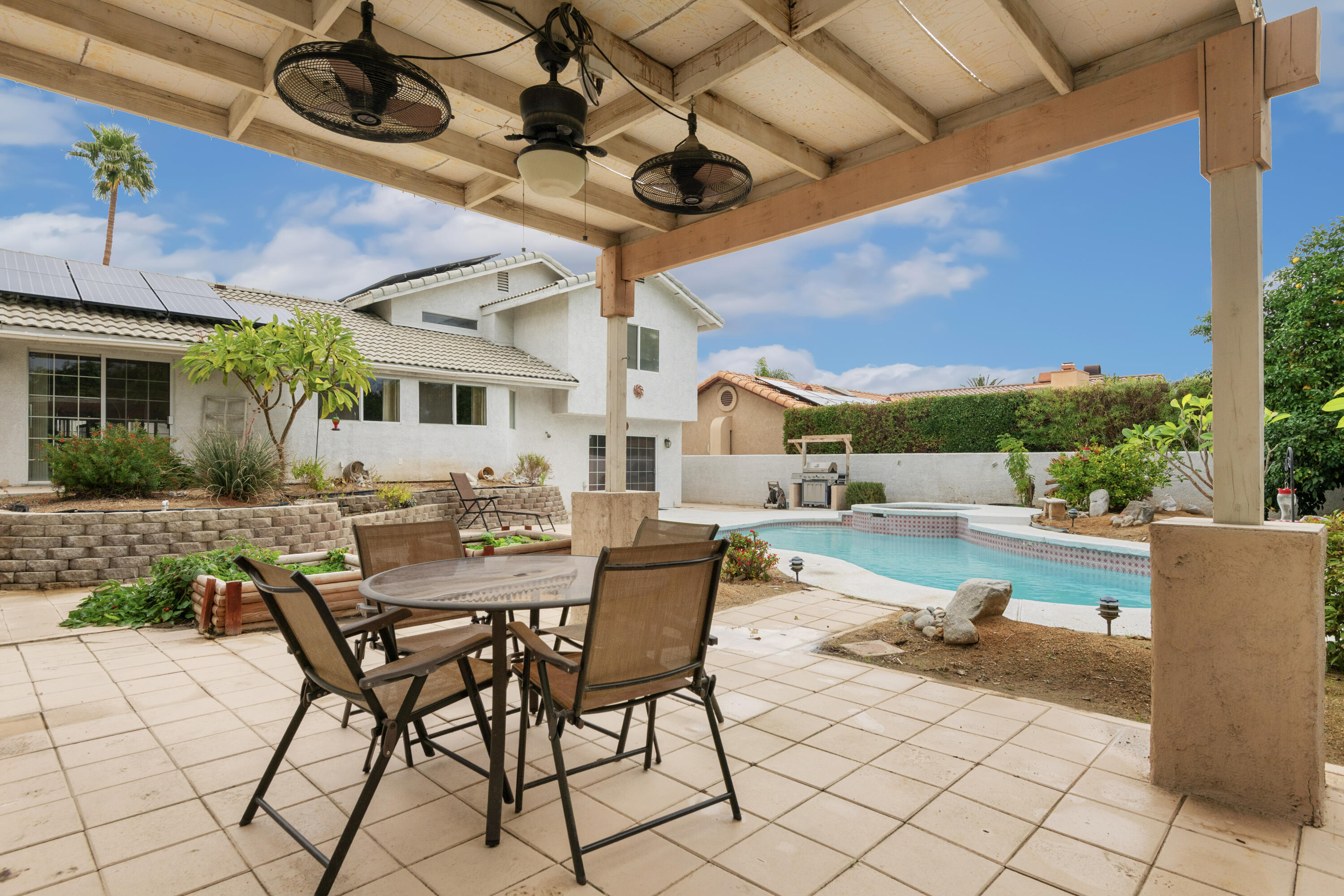 68947 Risueno Road Cathedral City, CA 92234 - Photo 19 of 49 38-34