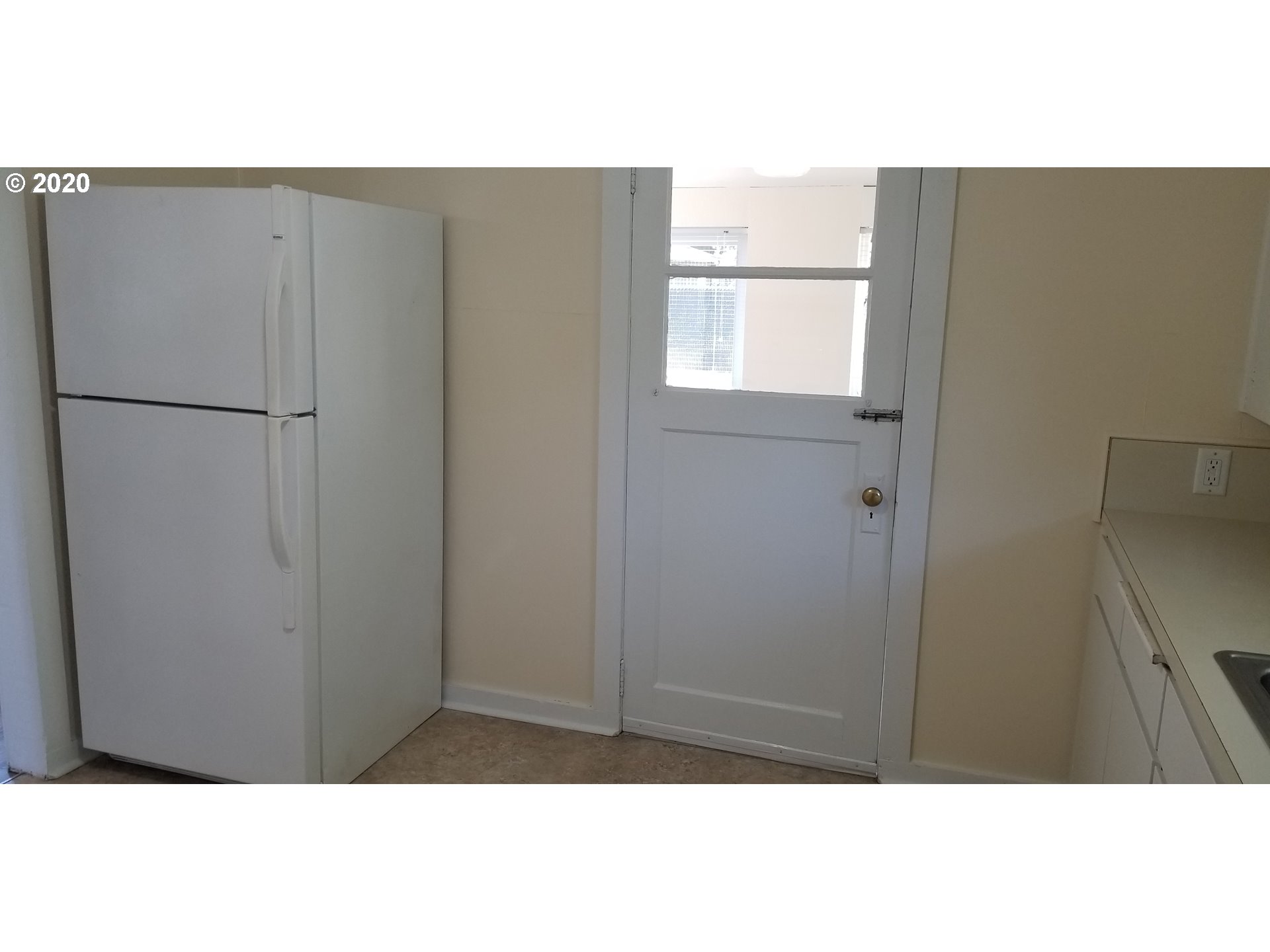 2685 G Street Springfield, OR 97477 - Photo 14 of 18