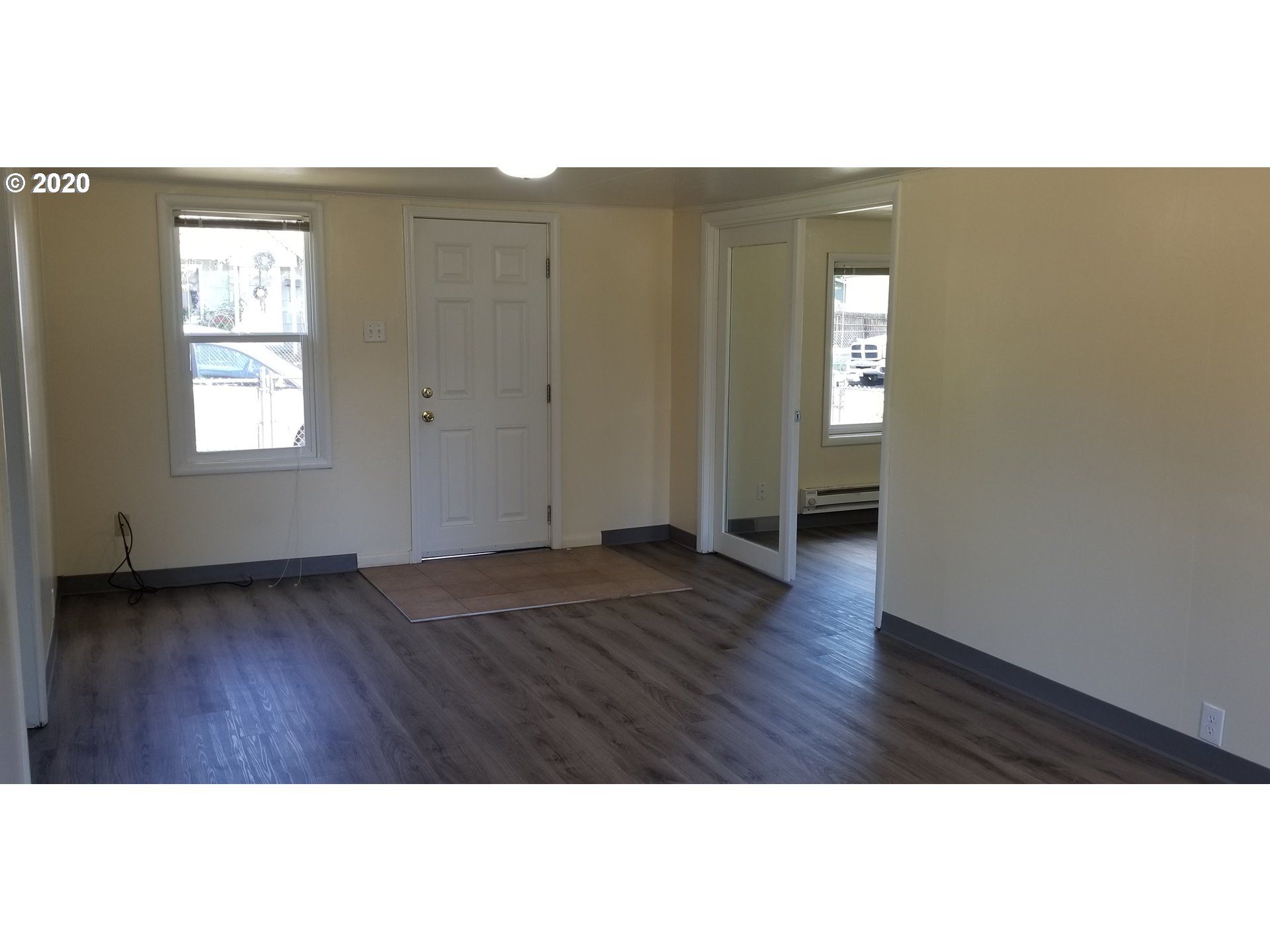 2685 G Street Springfield, OR 97477 - Photo 3 of 18