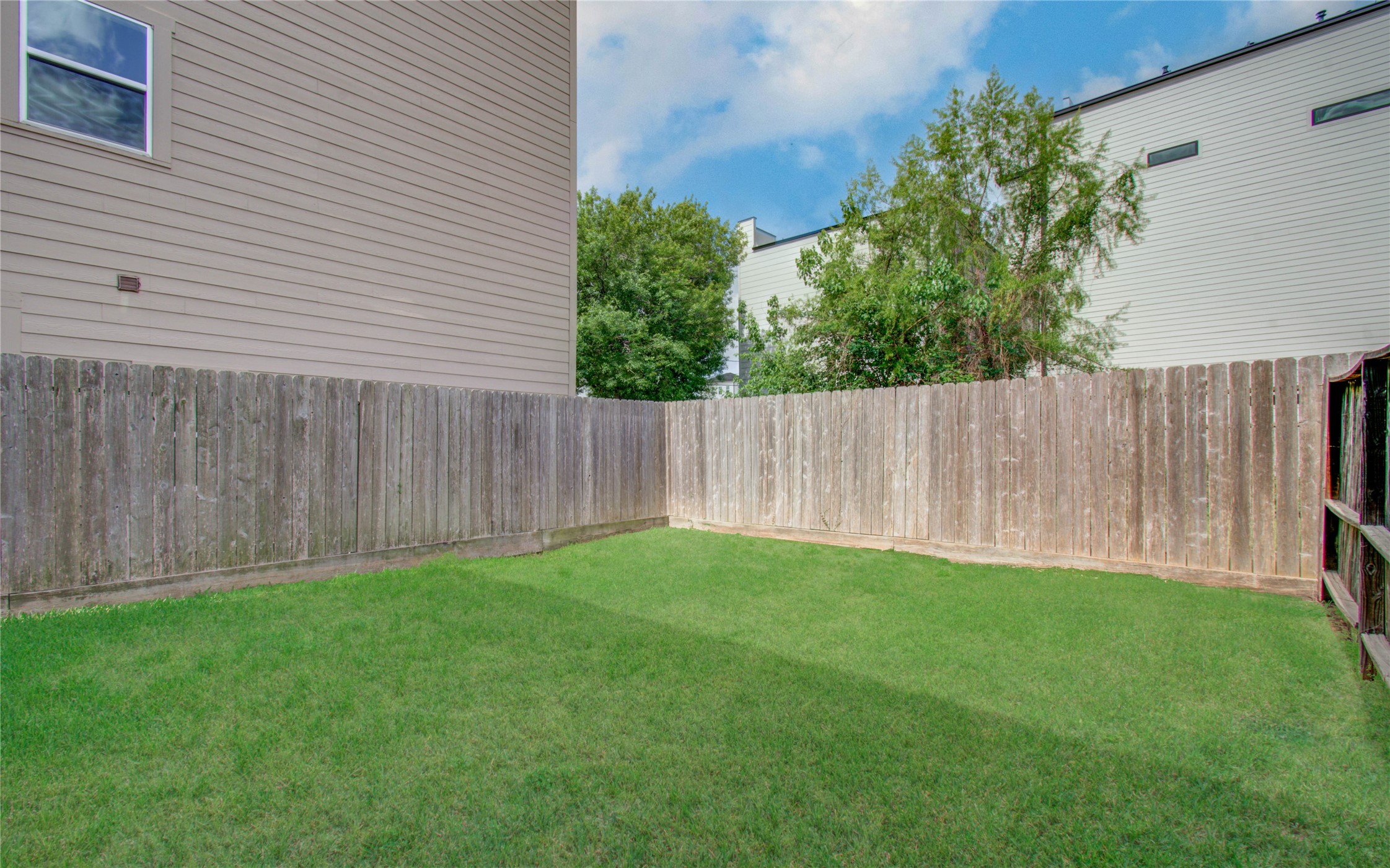 3516 Bastrop Street Houston, TX 77004 - Photo 24 of 25 a view of backyard with wooden fence