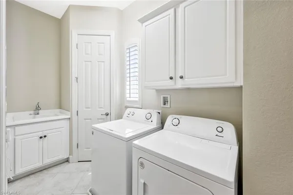 $8,000 | 9537 Ironstone Terrace, Unit 201, Naples, FL 34120