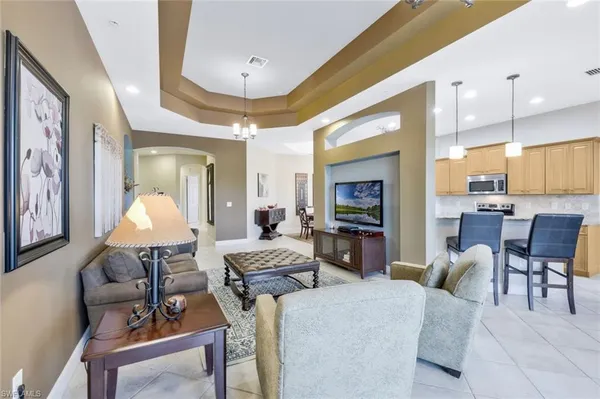 $8,000 | 9537 Ironstone Terrace, Unit 201, Naples, FL 34120