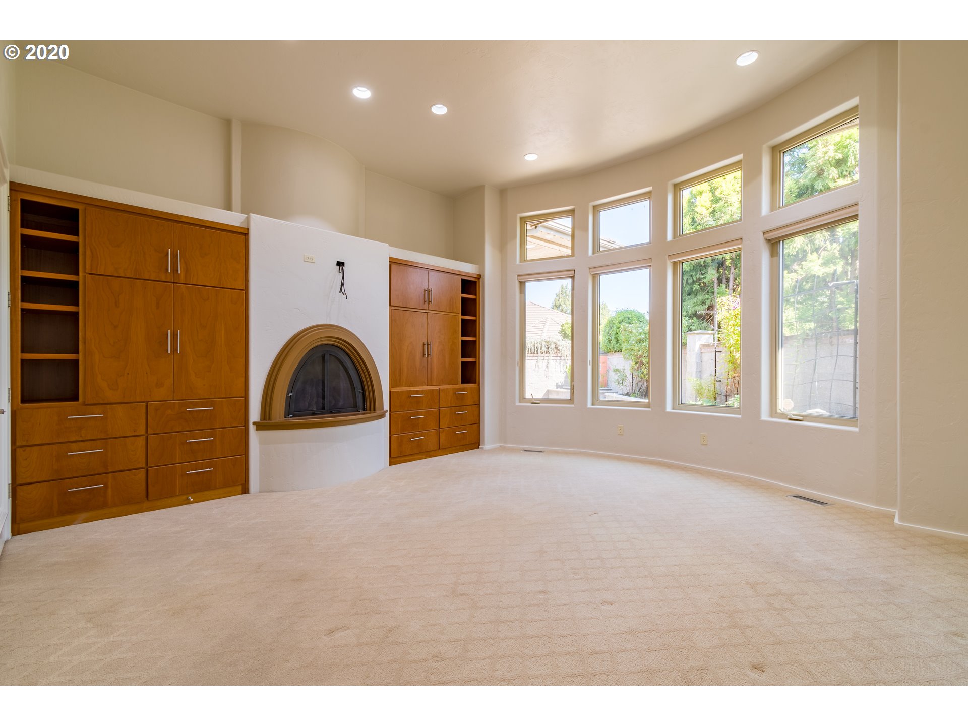 1950 Lakeview Drive Eugene, OR 97408 - Photo 16 of 32