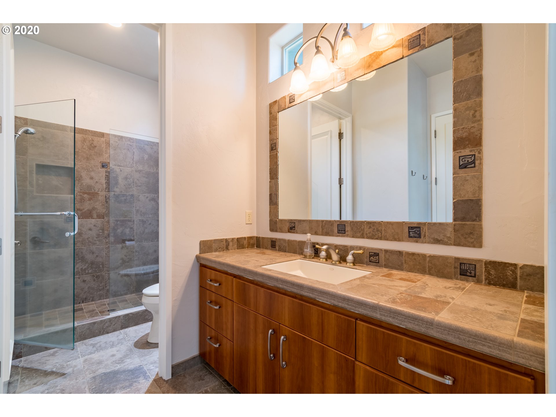 1950 Lakeview Drive Eugene, OR 97408 - Photo 25 of 32