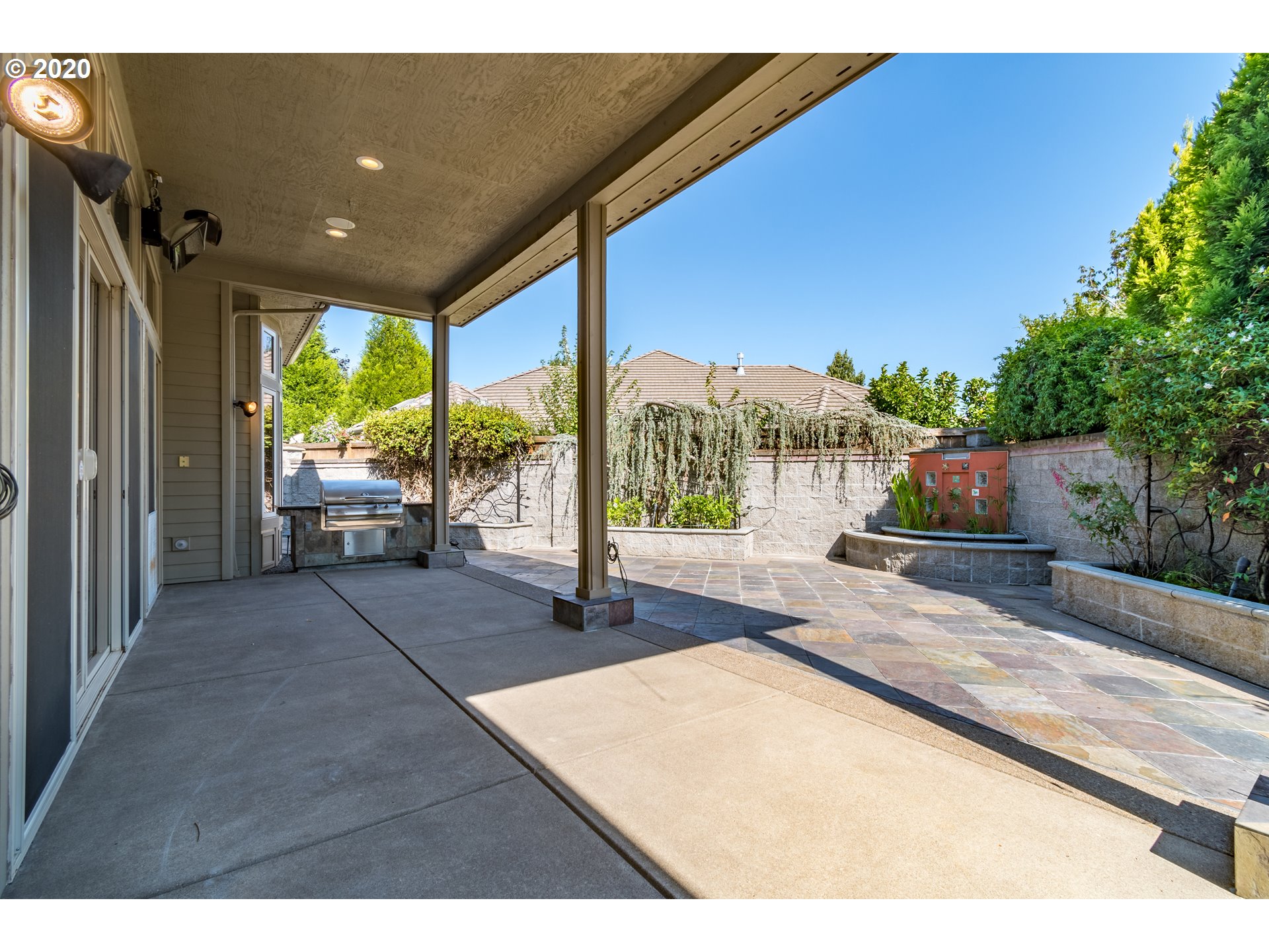 1950 Lakeview Drive Eugene, OR 97408 - Photo 28 of 32