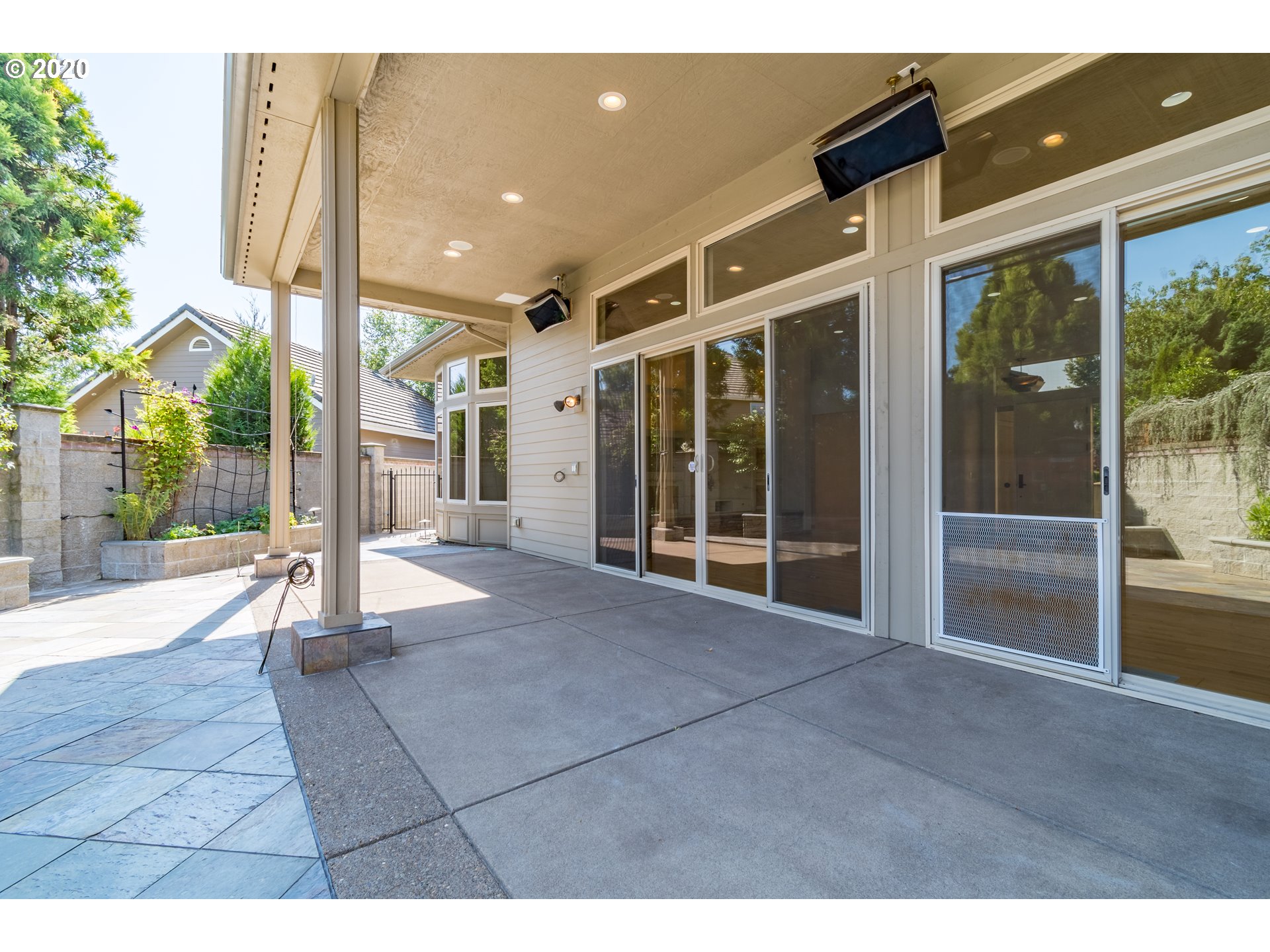 1950 Lakeview Drive Eugene, OR 97408 - Photo 29 of 32