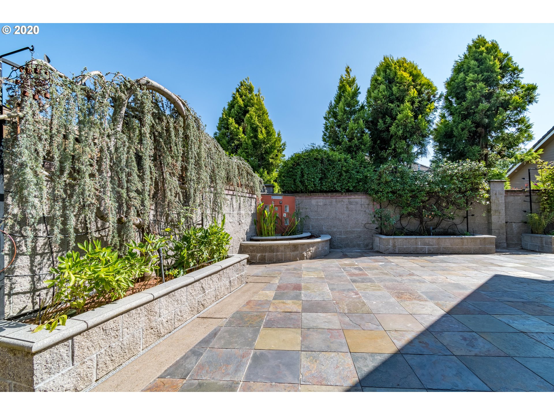 1950 Lakeview Drive Eugene, OR 97408 - Photo 30 of 32