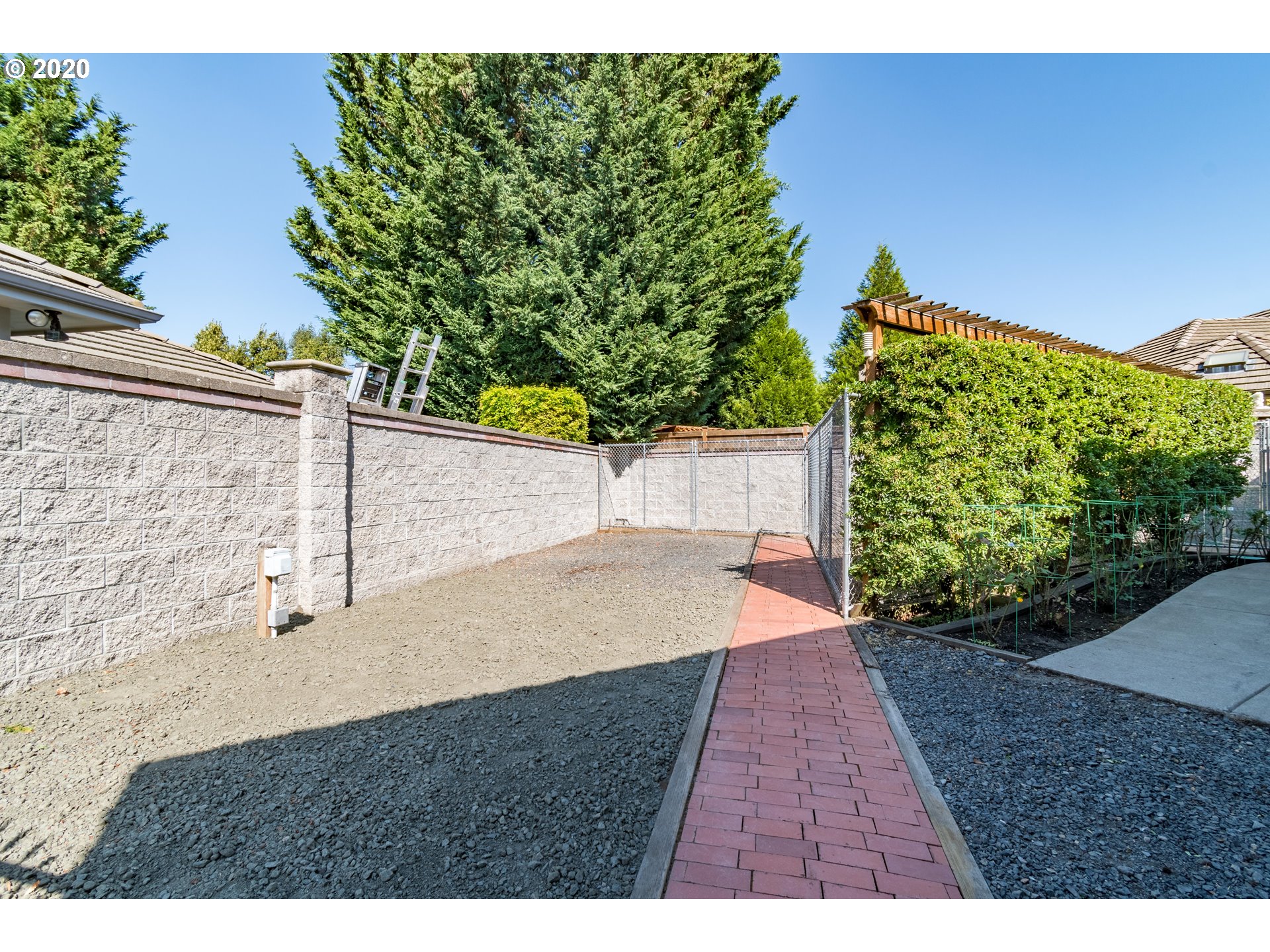 1950 Lakeview Drive Eugene, OR 97408 - Photo 31 of 32