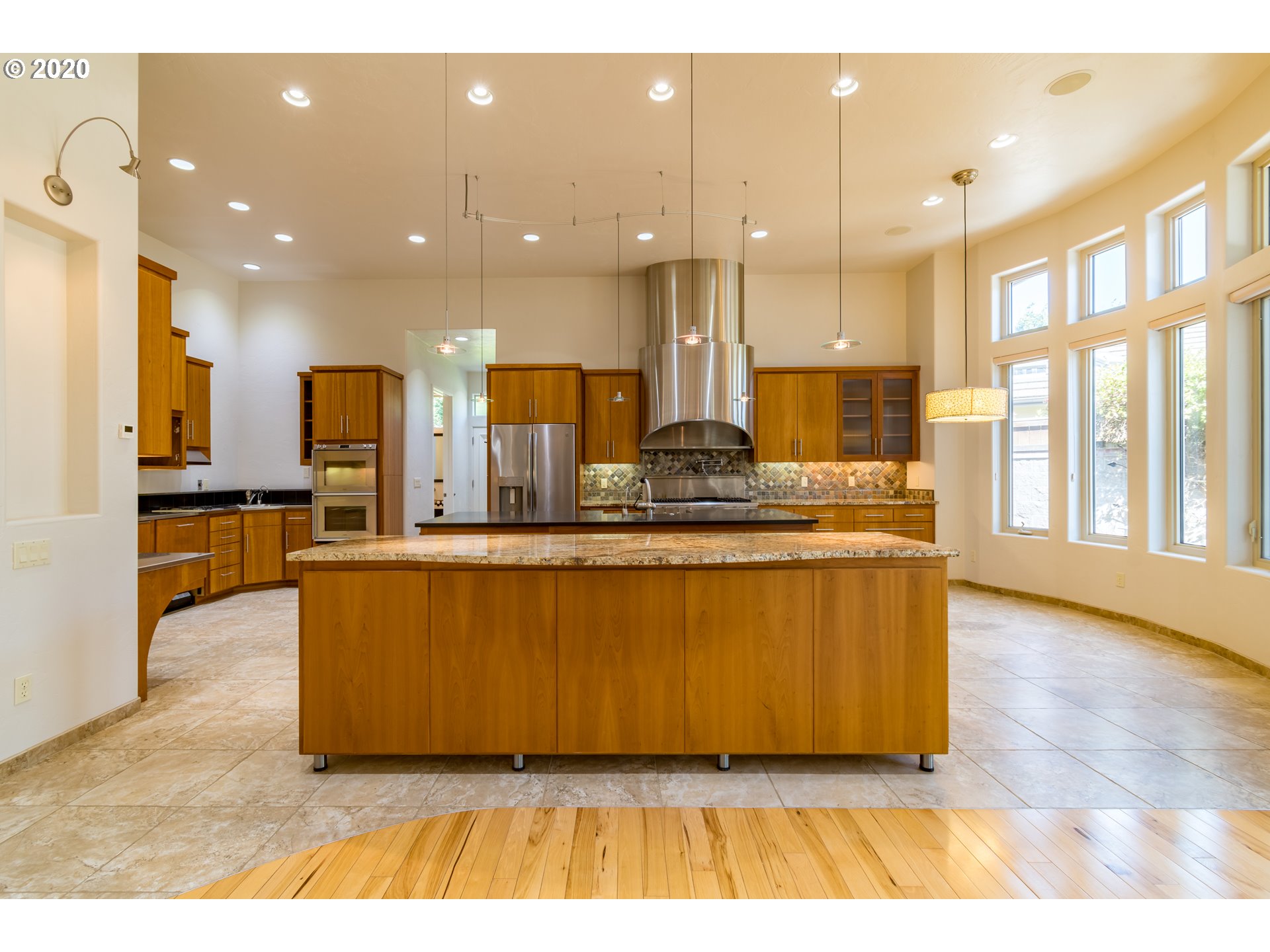 1950 Lakeview Drive Eugene, OR 97408 - Photo 8 of 32