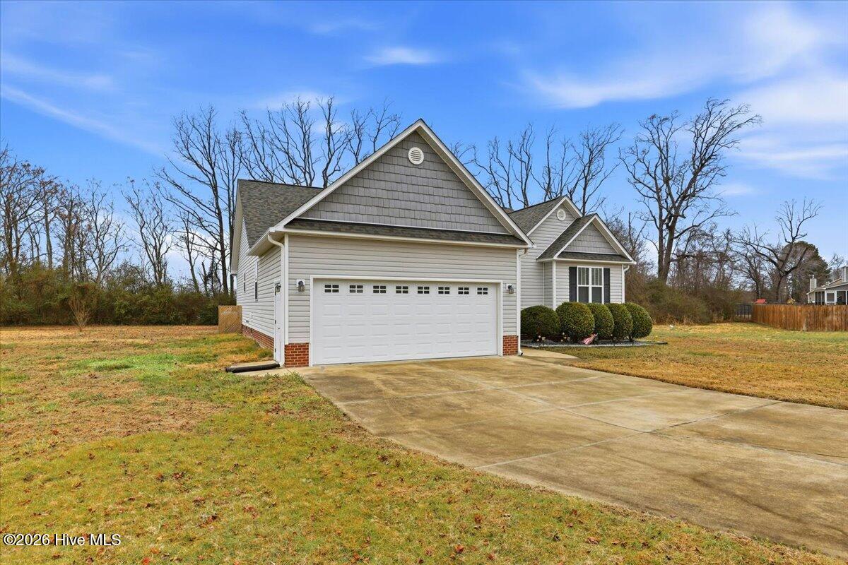 40 Farmgate Court Selma, NC 27576 - Photo 3 of 36 03-40 Farmgate Ct-3