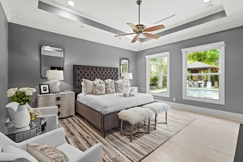 $3,400,000 | 711 Timber Hill Drive, Hedwig Village, TX 77024