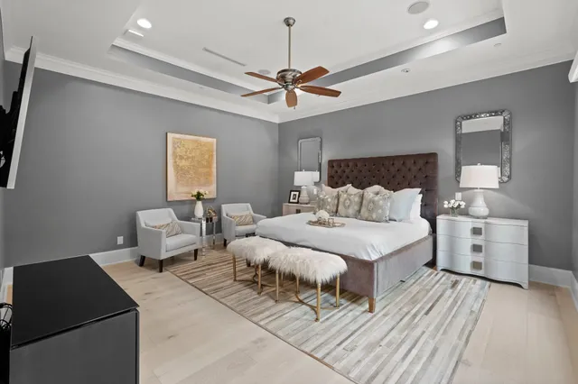 $3,400,000 | 711 Timber Hill Drive, Hedwig Village, TX 77024