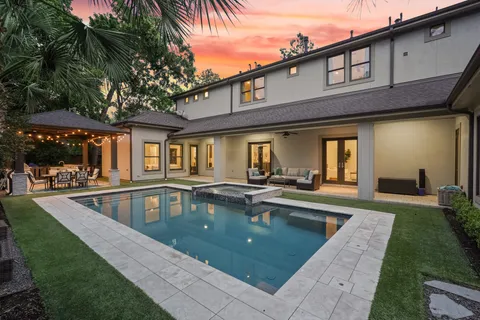 $3,400,000 | 711 Timber Hill Drive, Hedwig Village, TX 77024