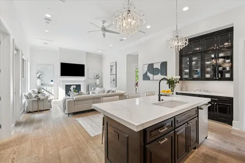 $3,400,000 | 711 Timber Hill Drive, Hedwig Village, TX 77024