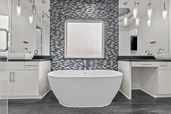 $449,000 | 648 Garcitas Court, Houston, TX 77058