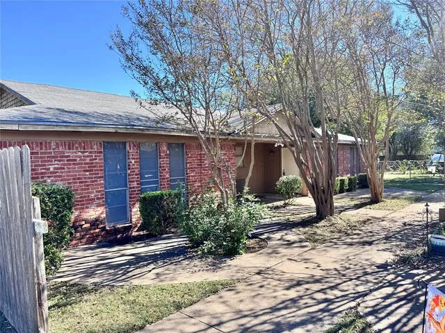 $225,000 | 7308 Sanger Avenue, Unit A & B, Waco, TX 76712