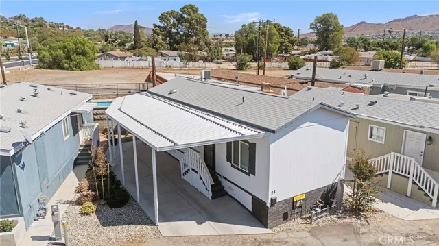 a view of a outdoor space with seating area