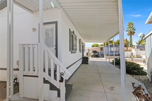 a view of entryway and hall