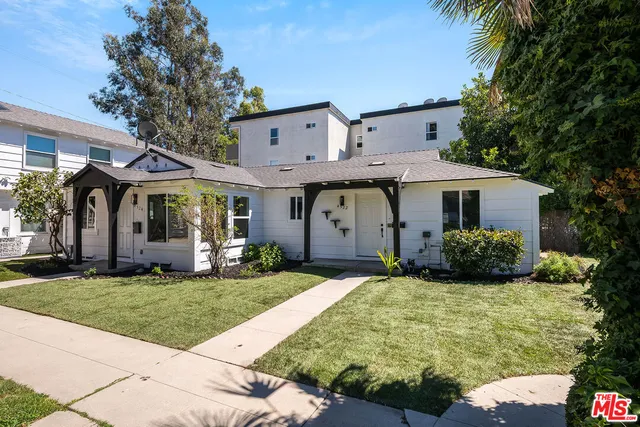 $3,800 | 4522 Laurel Canyon Boulevard, Valley Village, CA 91607