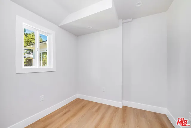 $3,800 | 4522 Laurel Canyon Boulevard, Valley Village, CA 91607