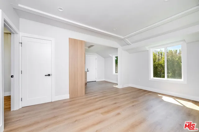 $3,800 | 4522 Laurel Canyon Boulevard, Valley Village, CA 91607