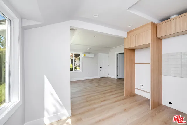 $3,800 | 4522 Laurel Canyon Boulevard, Valley Village, CA 91607