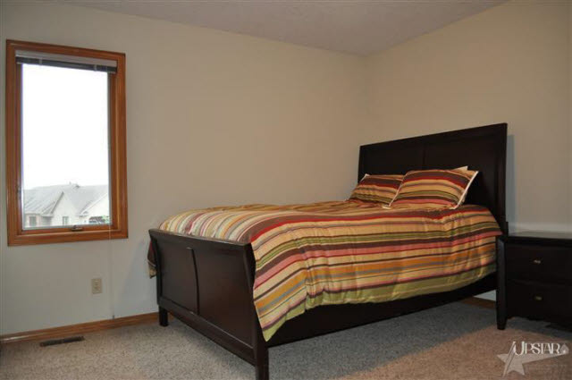 2429 Stonebriar Road Fort Wayne, IN 46814 - Photo 18 of 23 Gallery Image 18