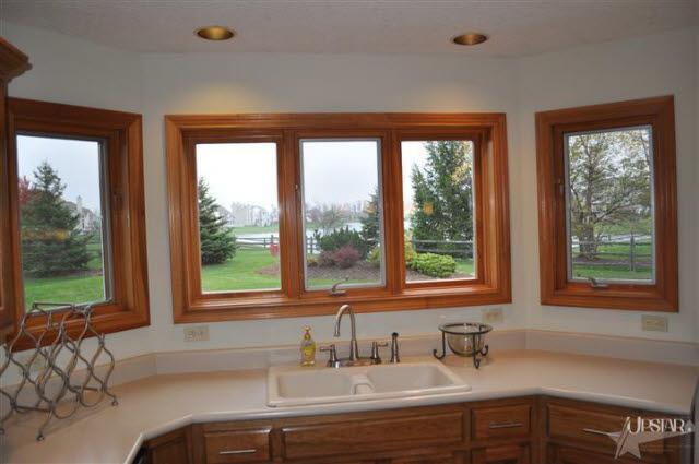 2429 Stonebriar Road Fort Wayne, IN 46814 - Photo 9 of 23 Gallery Image 9