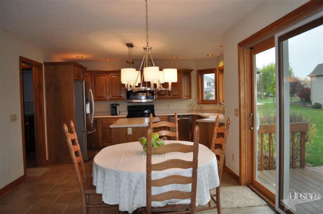 2429 Stonebriar Road Fort Wayne, IN 46814 - Photo 10 of 23 Gallery Image 10