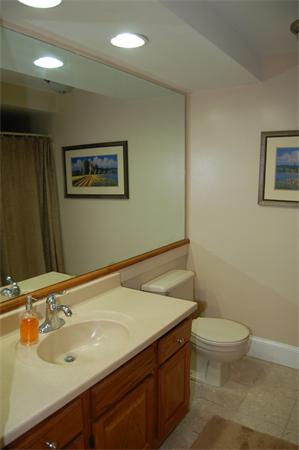 158 Stone Ridge Road, Unit 158 Franklin, MA 02038 - Photo 19 of 22 Gallery Image 19