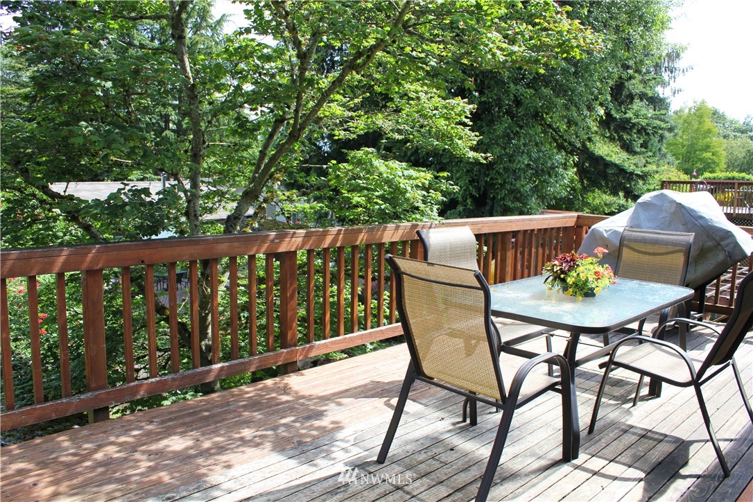 709 222nd Street Southwest Bothell, WA 98021 - Photo 8 of 38 a outdoor view with a seating space