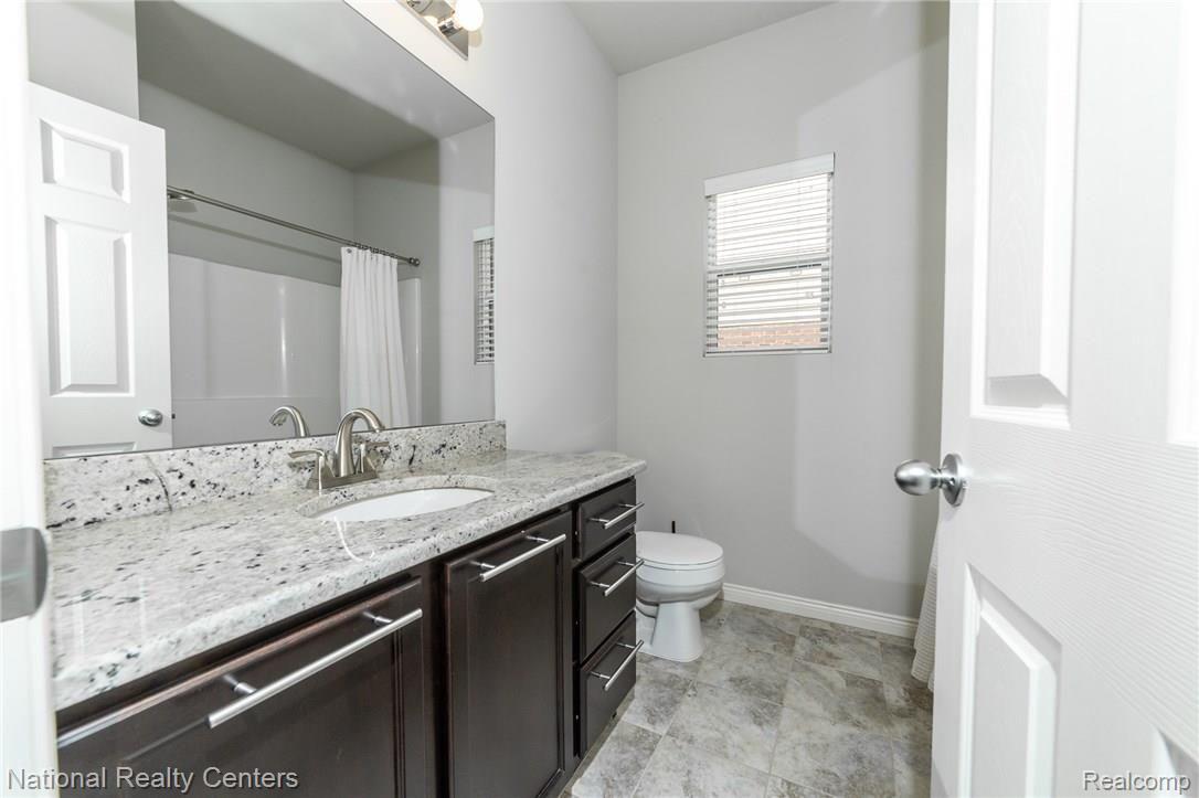 918 Monterey Ln. Rochester, MI 48307 - Photo 16 of 30 RDW_4874.jpg