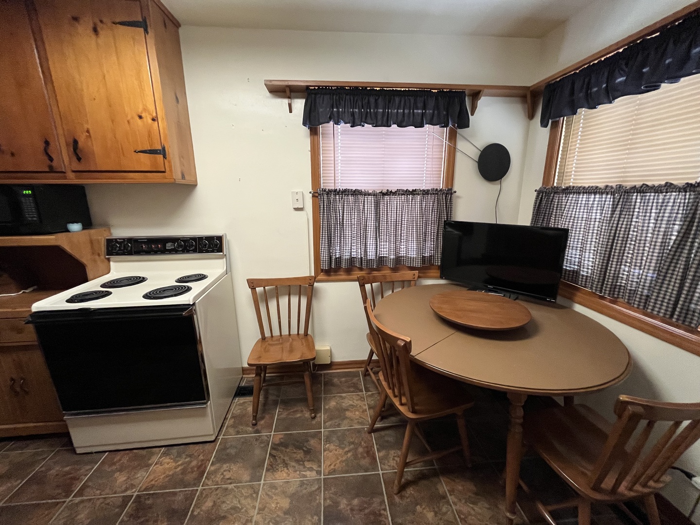 526 Edwards Street Kewanee, IL 61443 - Photo 9 of 29