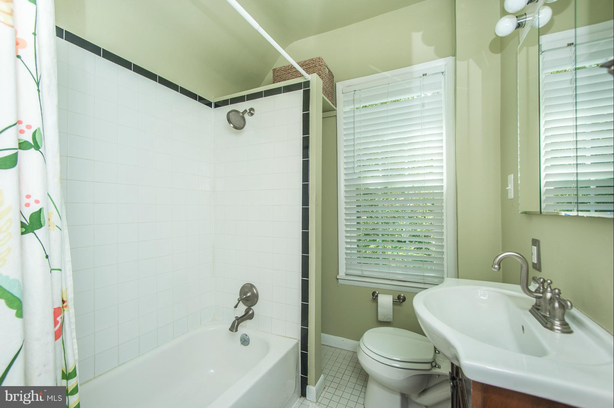 712 Deepdene Road Baltimore, MD 21210 - Photo 23 of 30 Bath (Master)