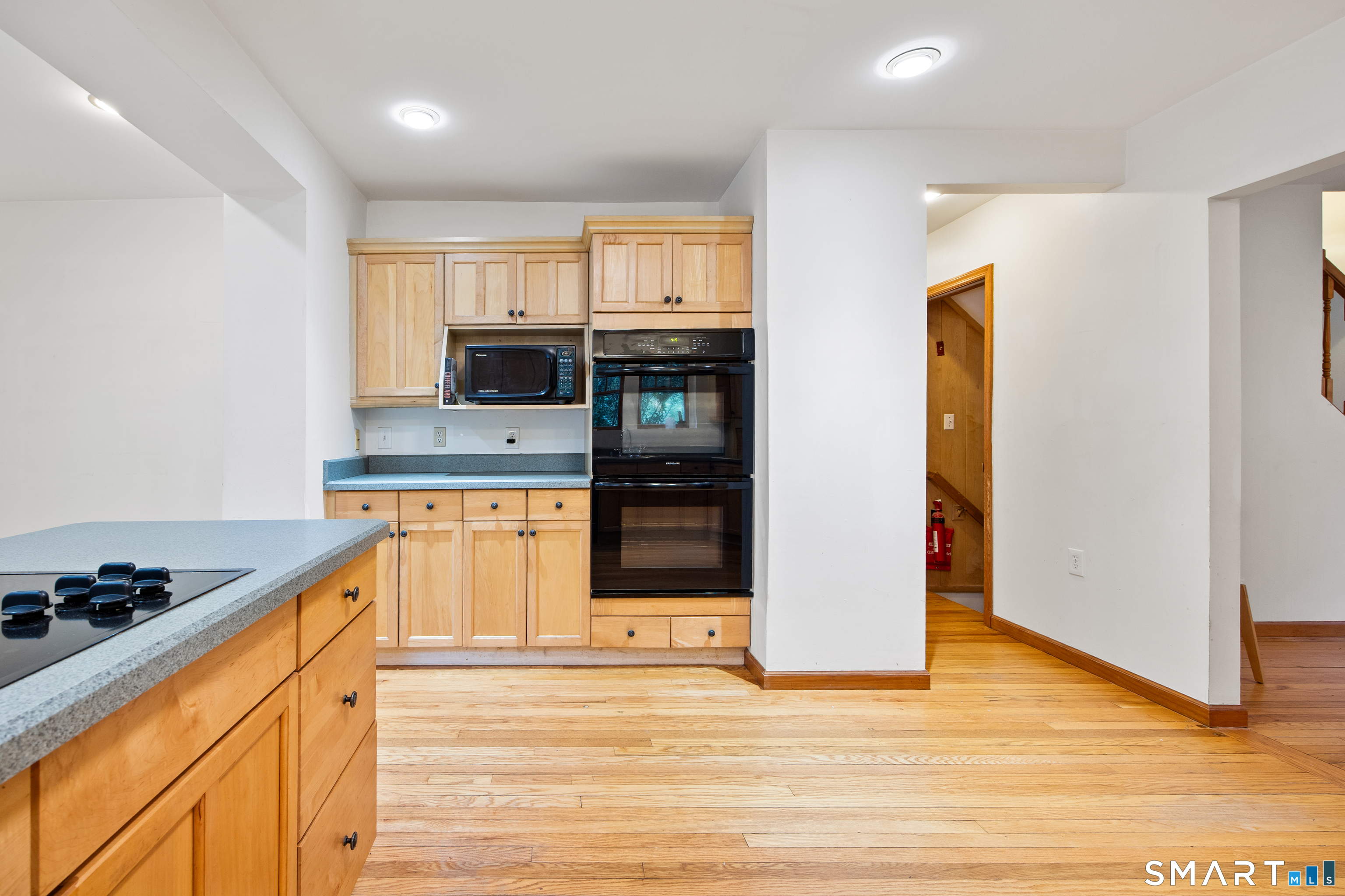 479 Blacks Road Cheshire, CT 06410 - Photo 11 of 37