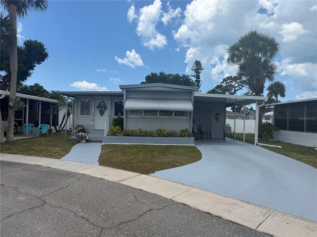6190 Daffodil Road Venice, FL 34293 - Photo 1 of 22 a view of a house with entertaining space