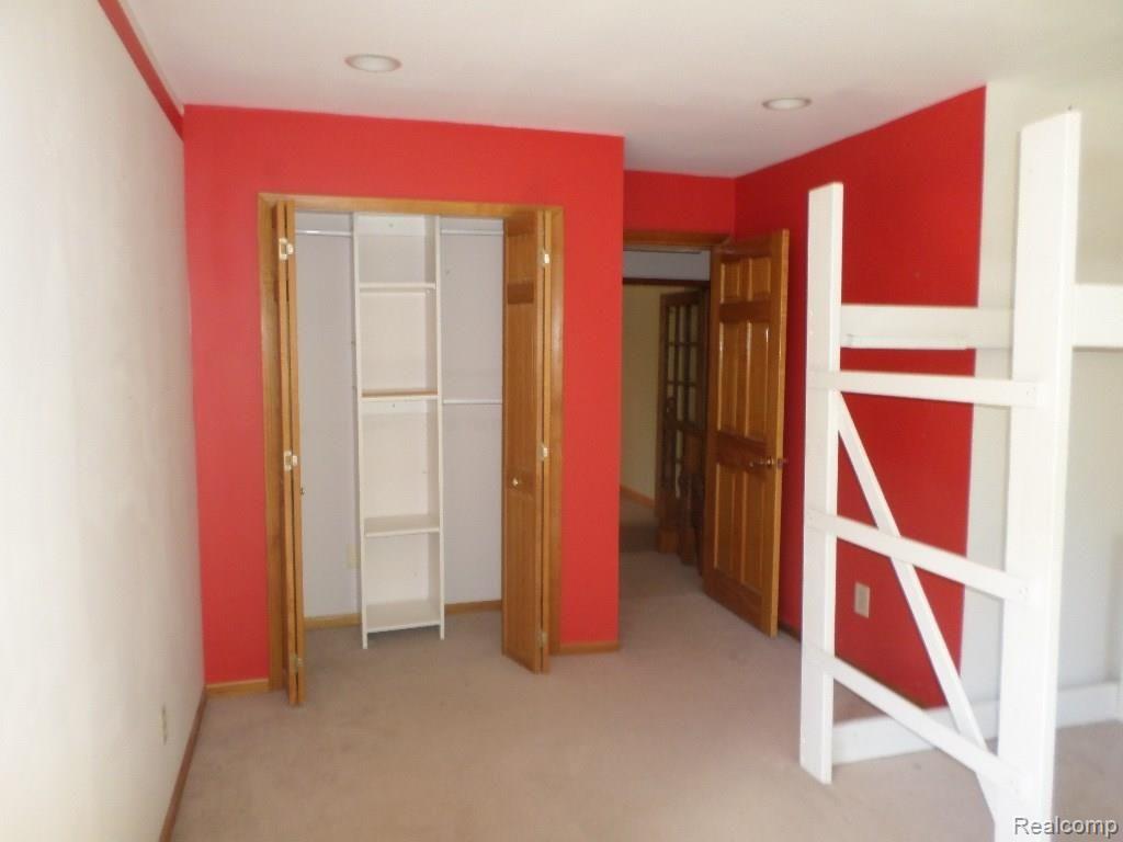 8437 Mabley Hill Road Fenton, MI 48430 - Photo 17 of 30 SAM_7152.JPG