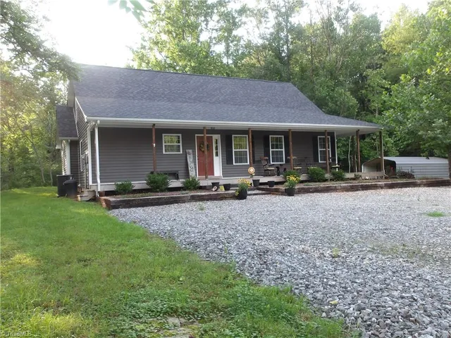 $595,000 | 351 Colony Lane, Purlear, NC 28665