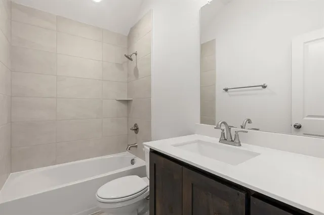 $324,900 | 148 Trinity Street, Grandview, TX 76050