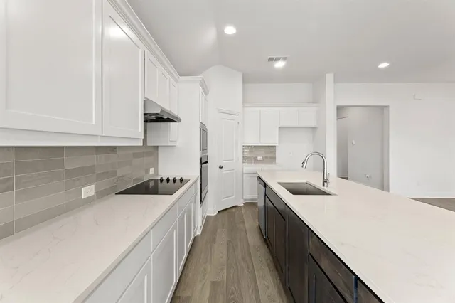 $324,900 | 148 Trinity Street, Grandview, TX 76050