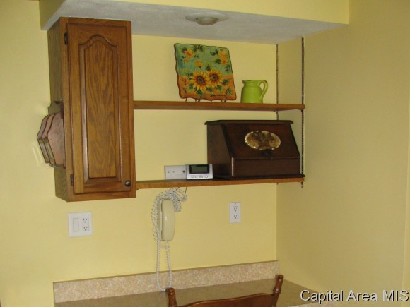 2 Bent Creek Road Sherman, IL 62684 - Photo 9 of 15 Gallery Image 9