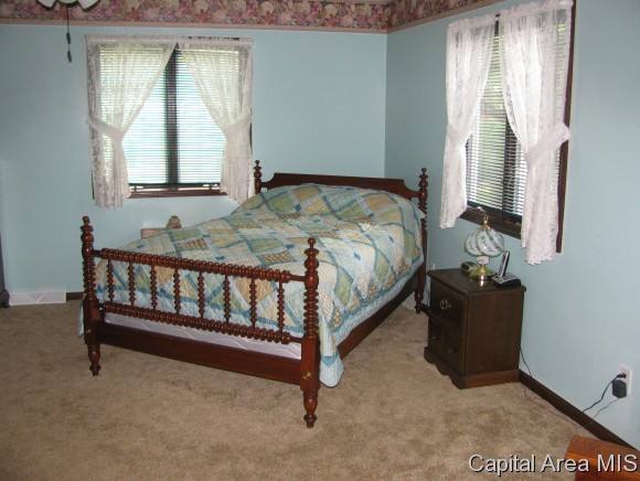 2 Bent Creek Road Sherman, IL 62684 - Photo 10 of 15 Gallery Image 10